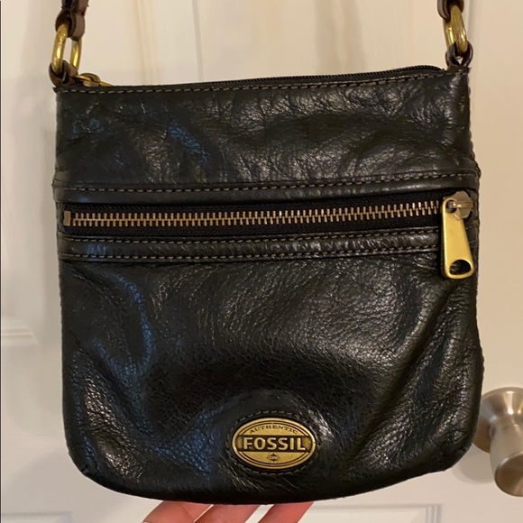 Fossil Crossbody - Picture 2 of 3